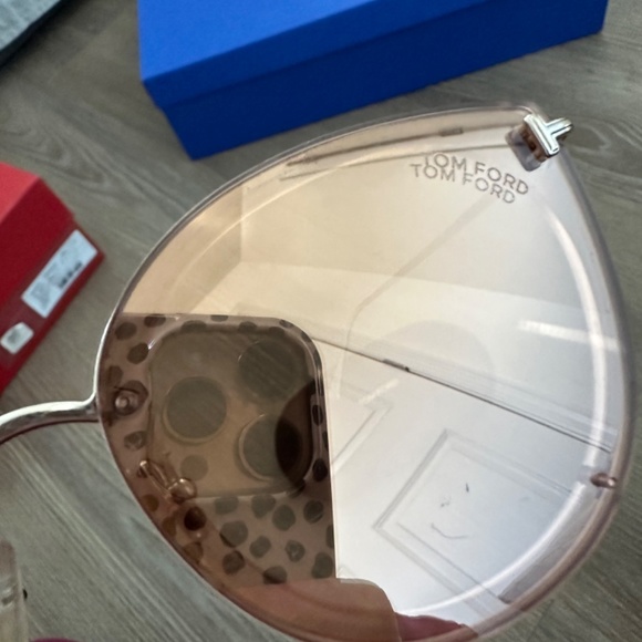 Tom Ford Rose Gold Sunglasses - Picture 3 of 5